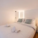 Apartament Dob 70 - Boutique Apartments, Location By Bqa *